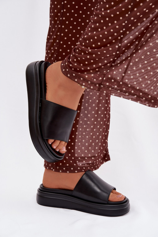 naiste plätud platvormiga msuud Tanelisse