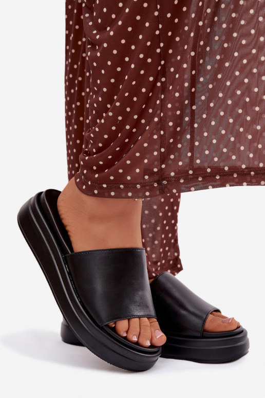 naiste plätud platvormiga msuud Tanelisse