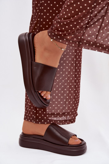 naiste plätud platvormiga Czekoladosissee Tanelisse