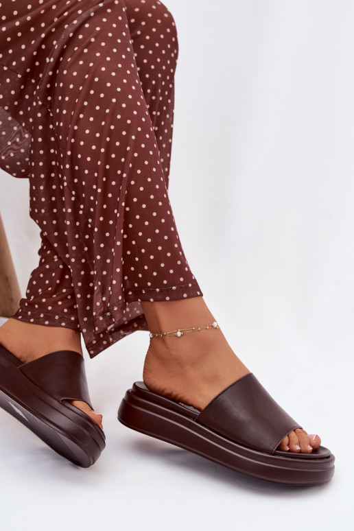 naiste plätud platvormiga Czekoladosissee Tanelisse