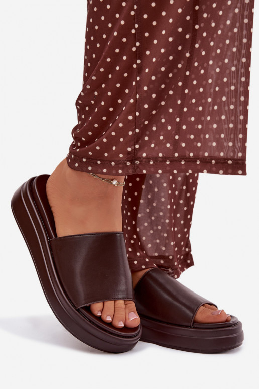 naiste plätud platvormiga Czekoladosissee Tanelisse