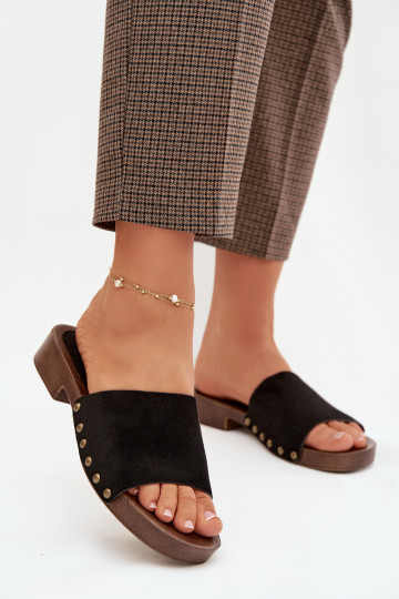 Naistel laiarinnalised sussid kuldse värvi musta värvi nõeltega Girella