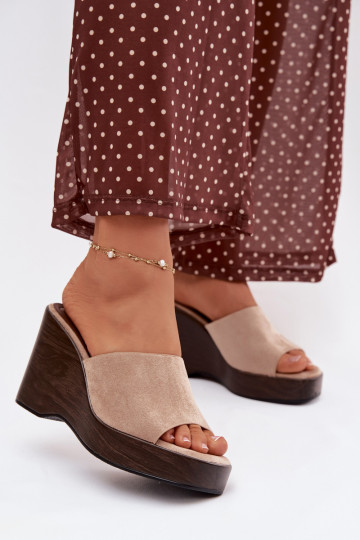 naiste plätud Kiilu peal beeži värvi Ravelia