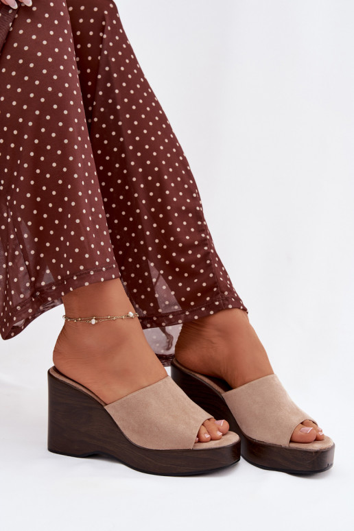 naiste plätud Kiilu peal beeži värvi Ravelia