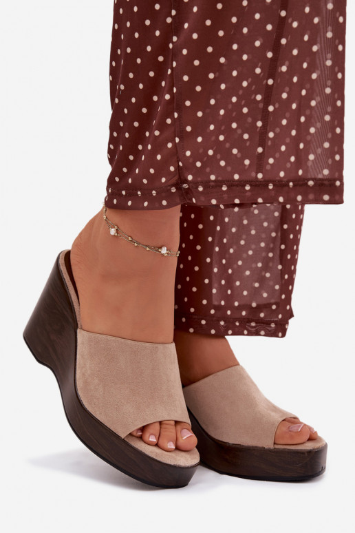 naiste plätud Kiilu peal beeži värvi Ravelia