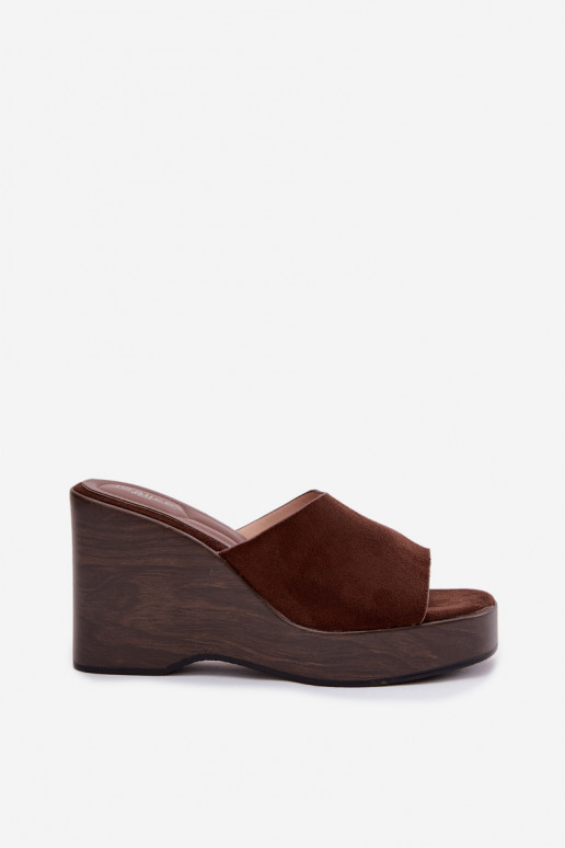 naiste plätud Kiilu peal Czekoladosissee Ravelia