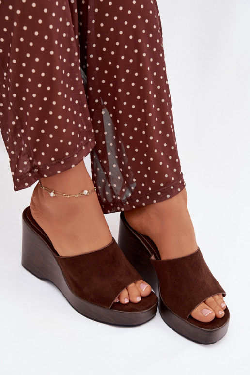 naiste plätud Kiilu peal Czekoladosissee Ravelia