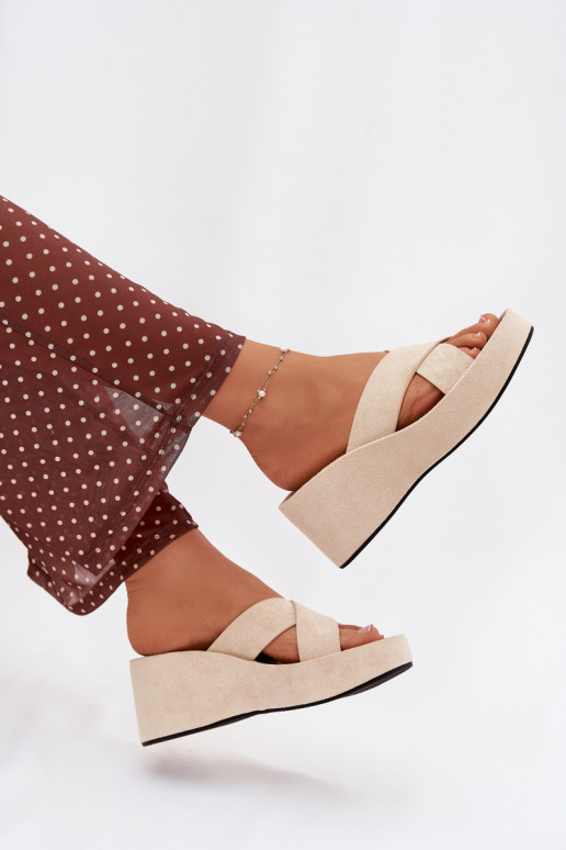 naiste plätud Kiilu pealEco Suedeu beeži värvi Calorine