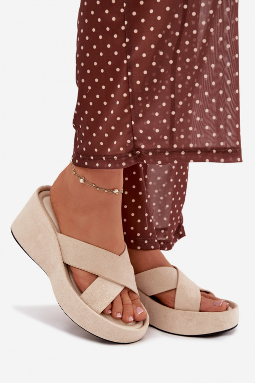 naiste plätud Kiilu pealEco Suedeu beeži värvi Calorine