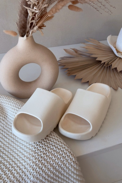 Olyria elevandiluust värvi naiste sussid platvormiga