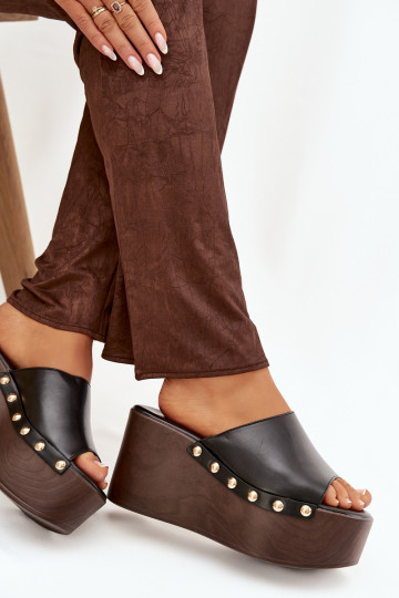 Naistelised sussid platvormiga nukkidega mustas Taireline