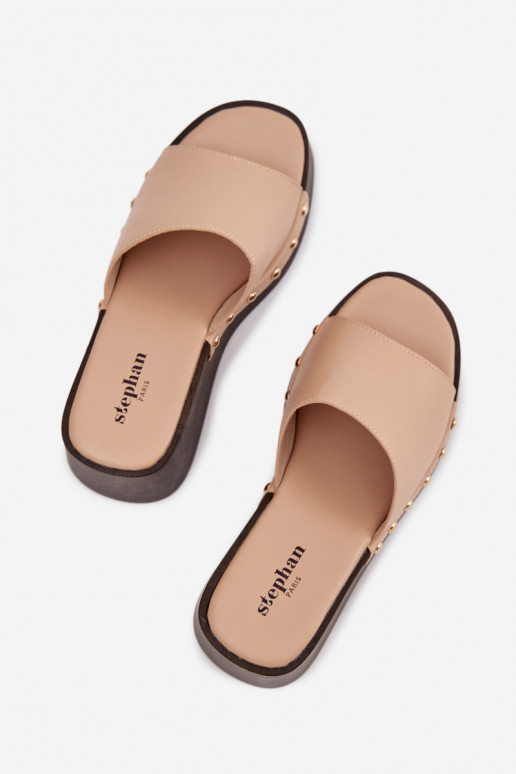 Naistelised sussid platvormiga kuldsete nupukestega liivavärvi Arionne