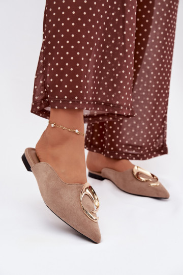 Naistel liivakarva „Mule" sussid kaunistatud kuldsete detailidega Galvella 2