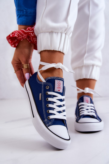 Pealiste omad Klassikalise mudeli vabaaja jalanõud Cross Jeans JJ2R4012C tumesinist värvi 2