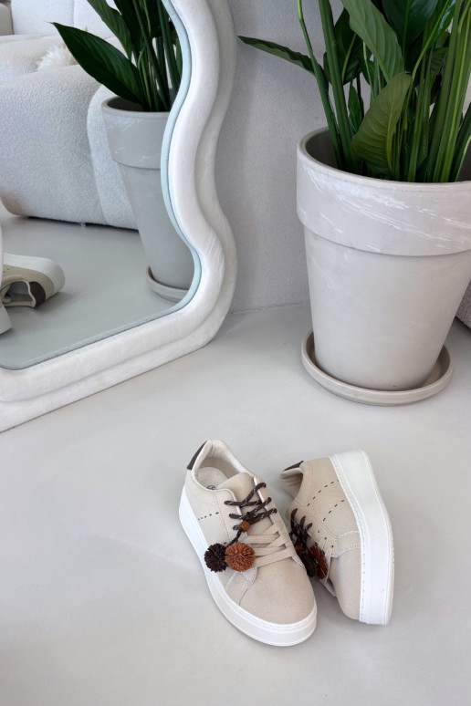 Liivakarva Corinna naiste platvormi spordijalatsid uhkete pomponidega