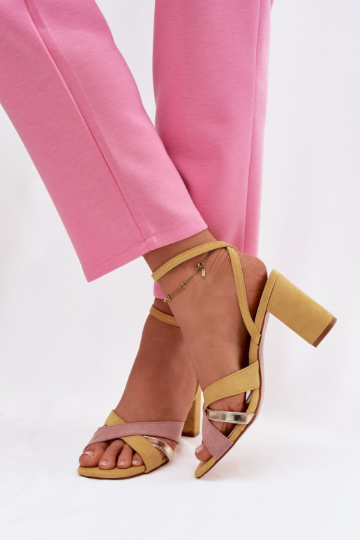 Pealistesandaalid Triipudega Eco Suedeosissee Kollased Karilora