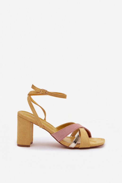 Pealistesandaalid Triipudega Eco Suedeosissee Kollased Karilora