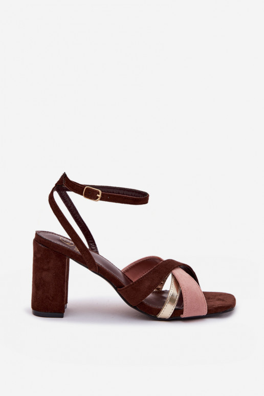 Pealistesandaalid Triipudega Eco Suedeosissee Czekoladosissee Karilora