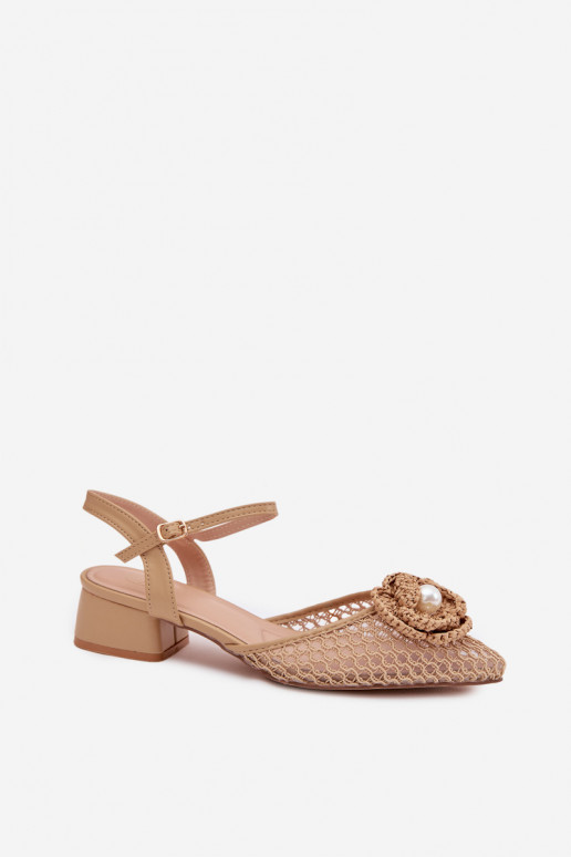 Pealistesandaalid Klockis Koos Ornate Detalem beeži värvi Vionessa