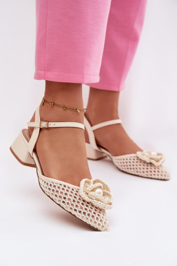 Pealistesandaalid Klockis Koos Ornate Detalem Elevandiluu värvi Vionessa 2