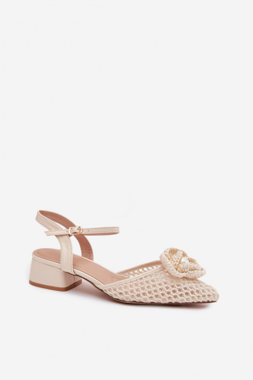 Pealistesandaalid Klockis Koos Ornate Detalem Elevandiluu värvi Vionessa