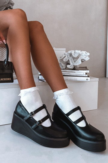 jalatsid Pealiste omad Kiilu peal Triipudega msuud Jesivelle