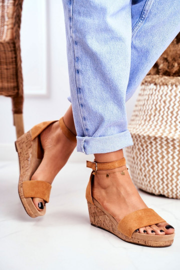 Pealistesandaalid Kiilu peal pruunid värvi Sellel onrryMe