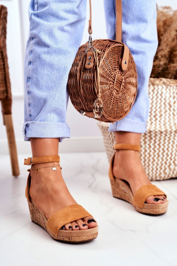 Pealistesandaalid Kiilu peal pruunid värvi Sellel onrryMe 2