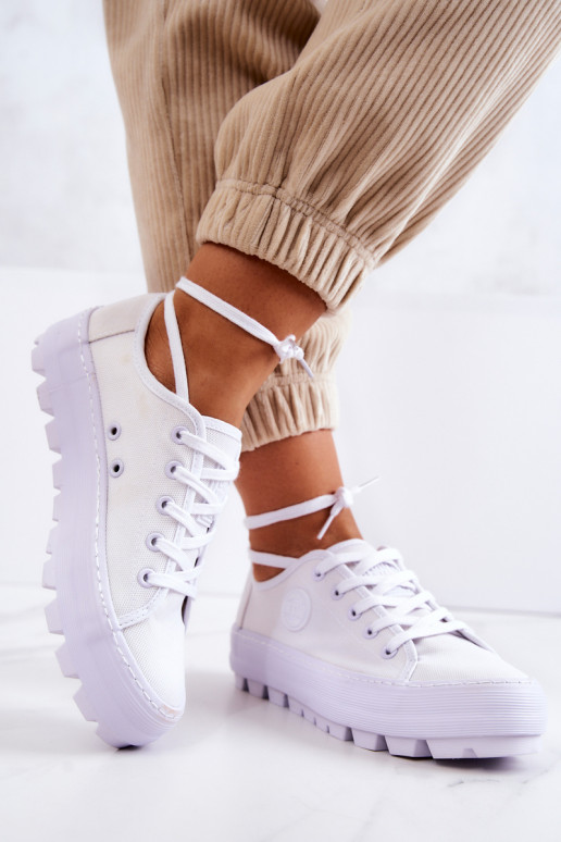 Pealistesaapad platvormiga BIG STAR JJ274488 valget värvi