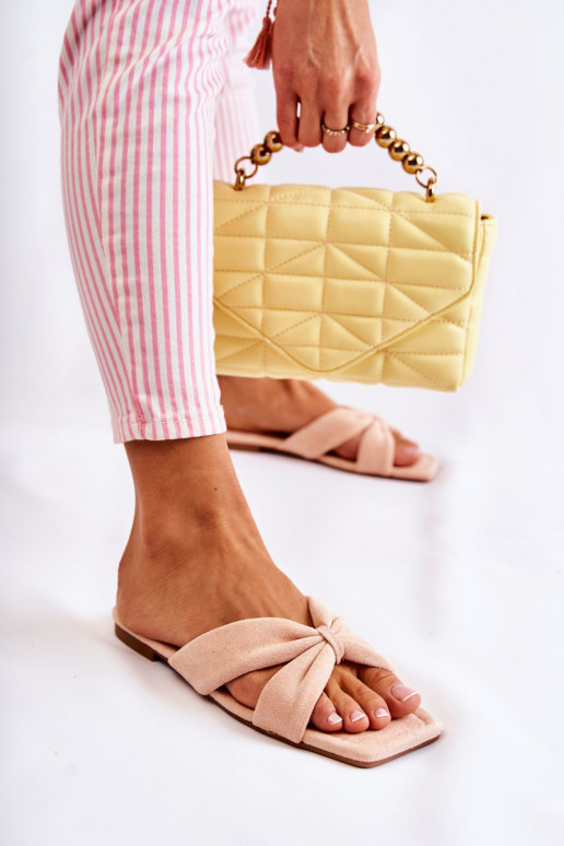 Pealiste omad veluurist Sussid Heleroosat värvi Vanilla Sky