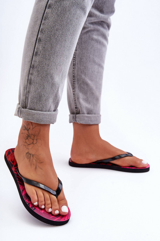 Klassikalise mudeli Sussid moodsad varbavahe-sandaalid 4F 4FSS23FFLIF060-90S Must-Tumeroosad värvi