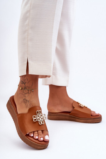 Pealhk Pealiste omad Sussid platvormiga dekoratsiooniga pruunid värvi Azera