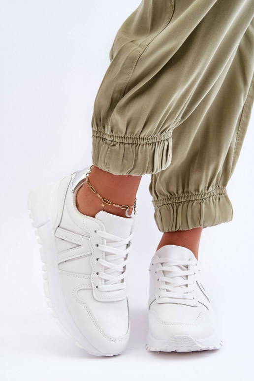 Pealhk Pealiste omad spordijalatsid valget värvi Kabama