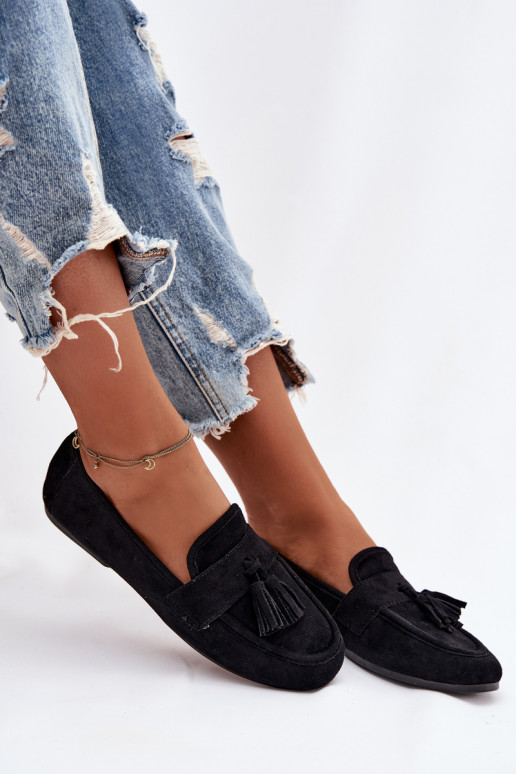 Naiste mokasiinid karvade ja musta värvi Tai turirilisse