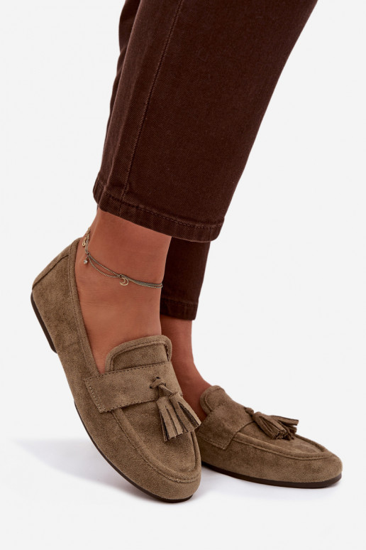 Naiste mokasiinid karvade ja rohelise värvi Tai turirilisse