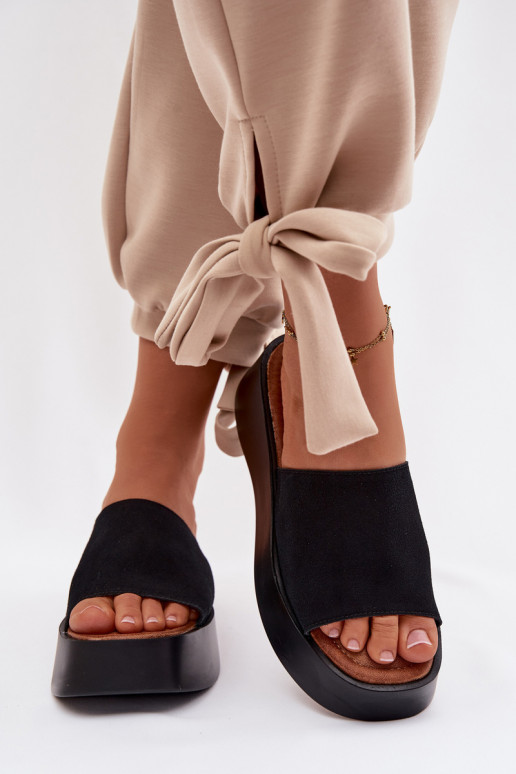 naiste plätud platvormiga msuud Liorisse