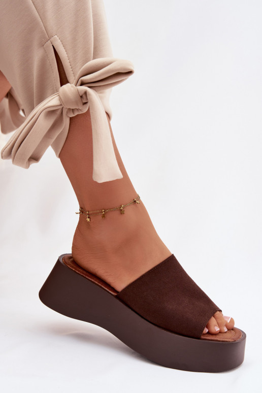 naiste plätud platvormiga Czekoladosissee Liorisse