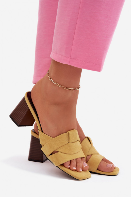 Naistel kingad kontsaga ja rihmadega kunstsuede kollases Corivelle