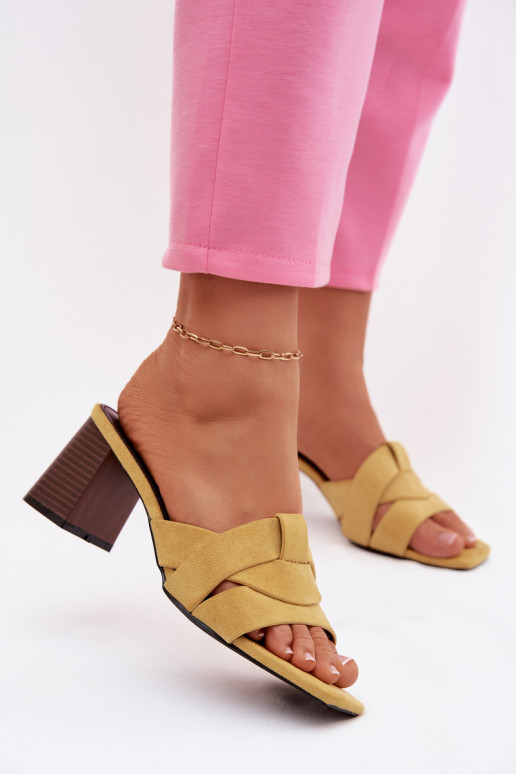 Naistel kingad kontsaga ja rihmadega kunstsuede kollases Corivelle