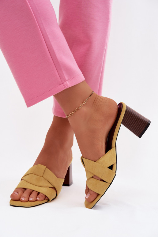 Naistel kingad kontsaga ja rihmadega kunstsuede kollases Corivelle