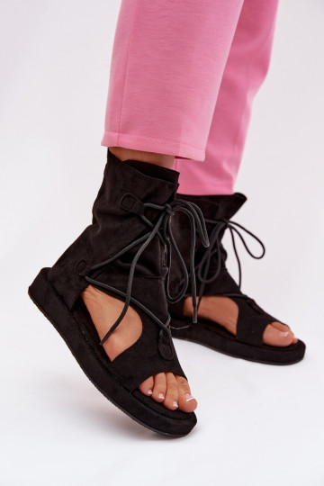 Naistel sandaalid kunstsuede auliikuga ja paeltega mustas värvis Ferlisse 2