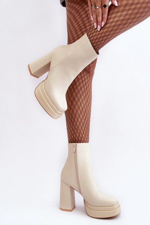 Pealiste omad Pealiste poolsaapad Kõrgel Postil Ja platvorm Elevandiluu värvi Sandstra