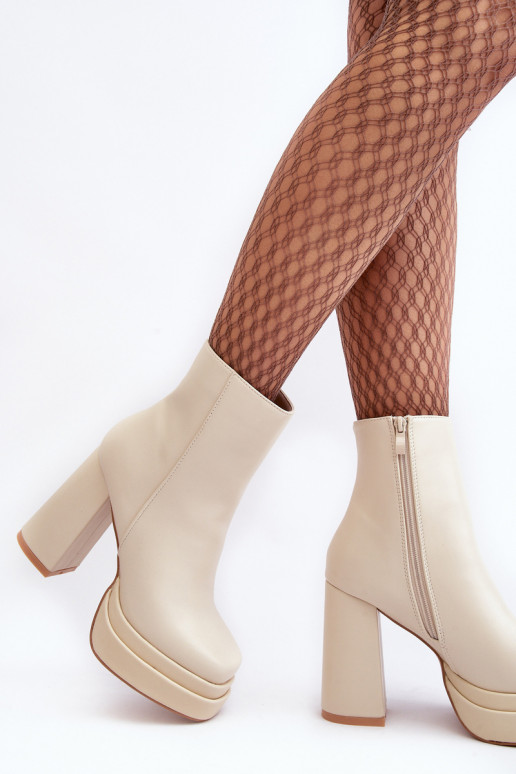 Pealiste omad Pealiste poolsaapad Kõrgel Postil Ja platvorm Elevandiluu värvi Sandstra