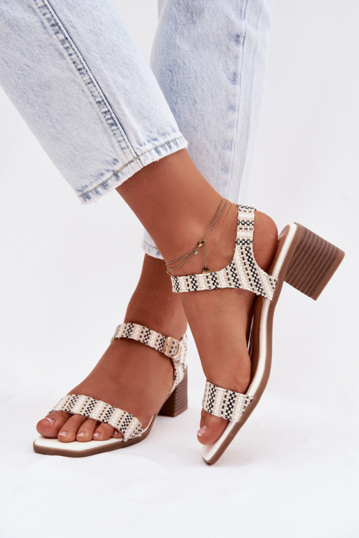 Pealistesandaalid Klockis valget värvi Sabela