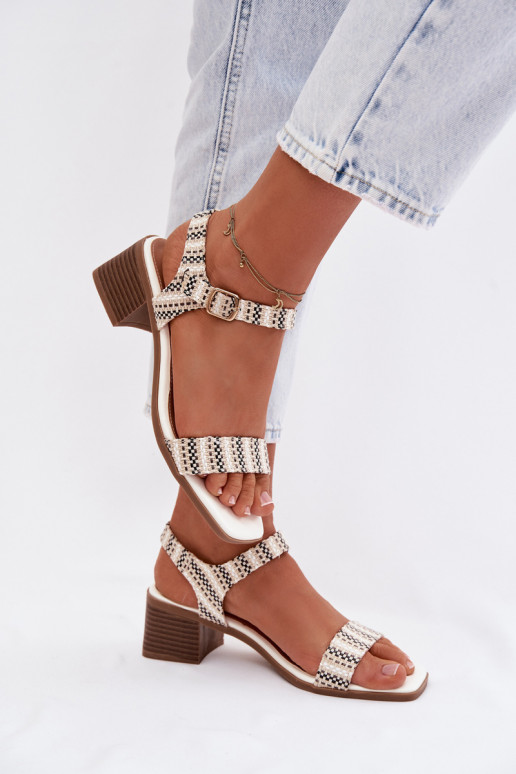 Pealistesandaalid Klockis valget värvi Sabela