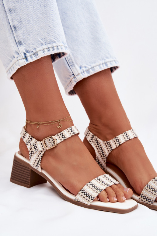 Pealistesandaalid Klockis valget värvi Sabela