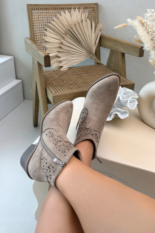 Saapad Pealiste omad laiade nööridega S.Barski HY61-8026 beeži värvi