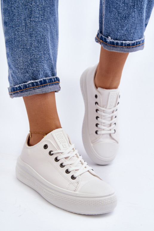 Sellel ondal naiste saapad voodriga valget värvi Big Star MM274029