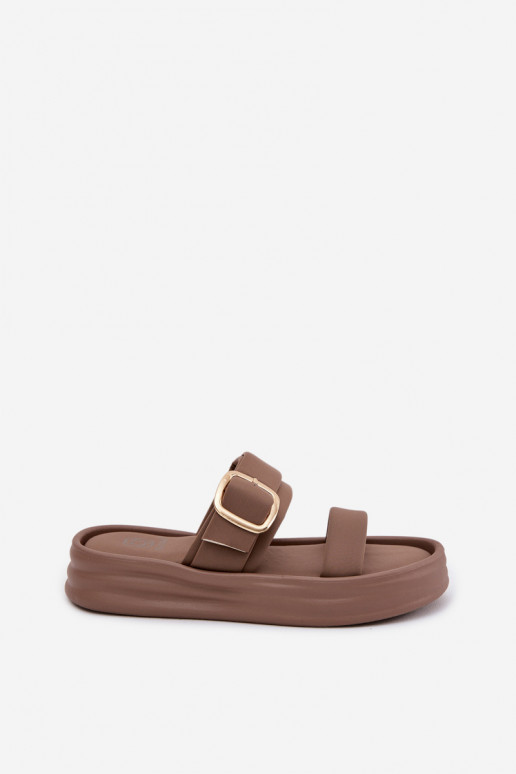 Riidest naiste plätud platvormiga Triipudega I Złotą neetide ja pandlaga Khakivärvi Ameliette