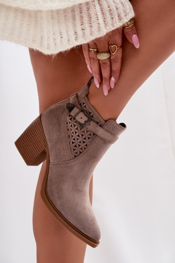 Ažuurne Pealiste poolsaapad Ažuurnem Eeskuju I Złotą neetide ja pandlaga beeži värvi Deloriah